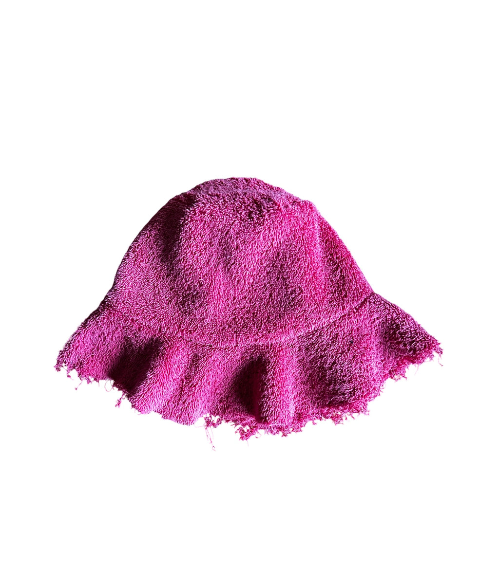 Scarecrow bucket hat in Fuschia
